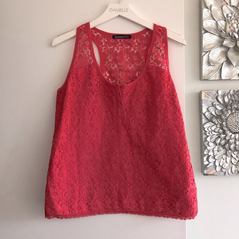 BLUENOTES Pink Lace Tank w. Button Detail